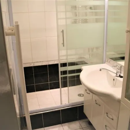 Apartmán 73, Heliopolis E Au Village Naturiste