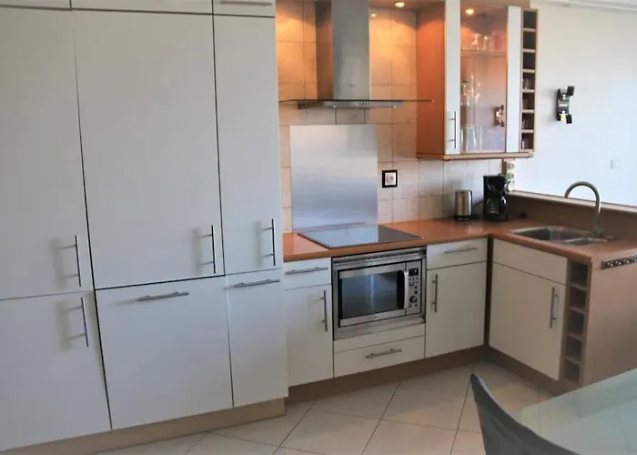 73, Heliopolis E Au Village Naturiste Daire