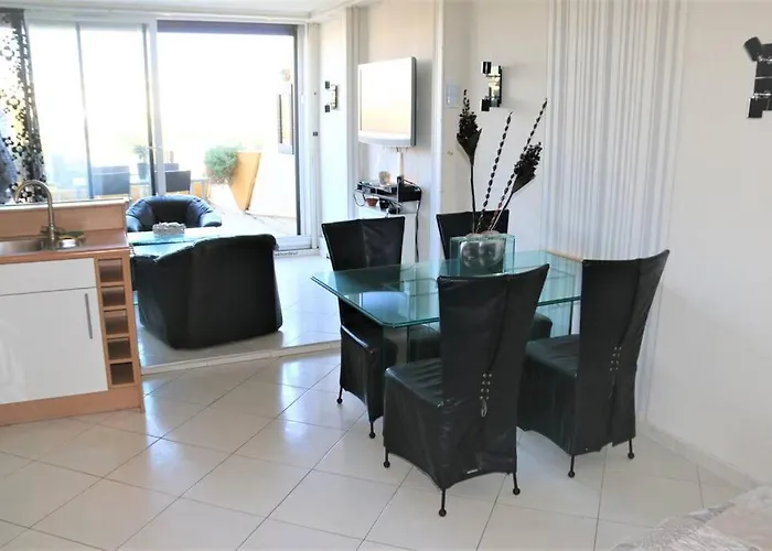 73, Heliopolis E Au Village Naturiste Daire Agde